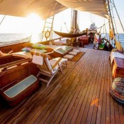 Full-comfort-liveaboard-with-Dive-Concepts thumbnail